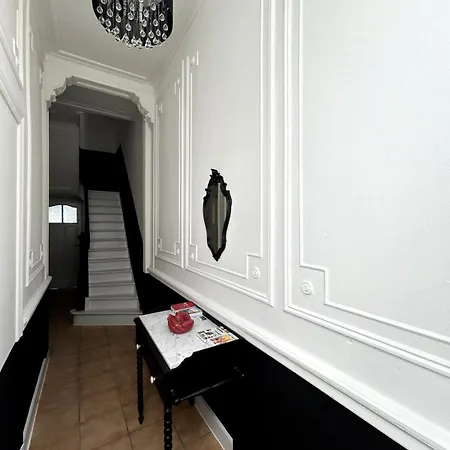 Spacious Townhouse In 안트베르펜